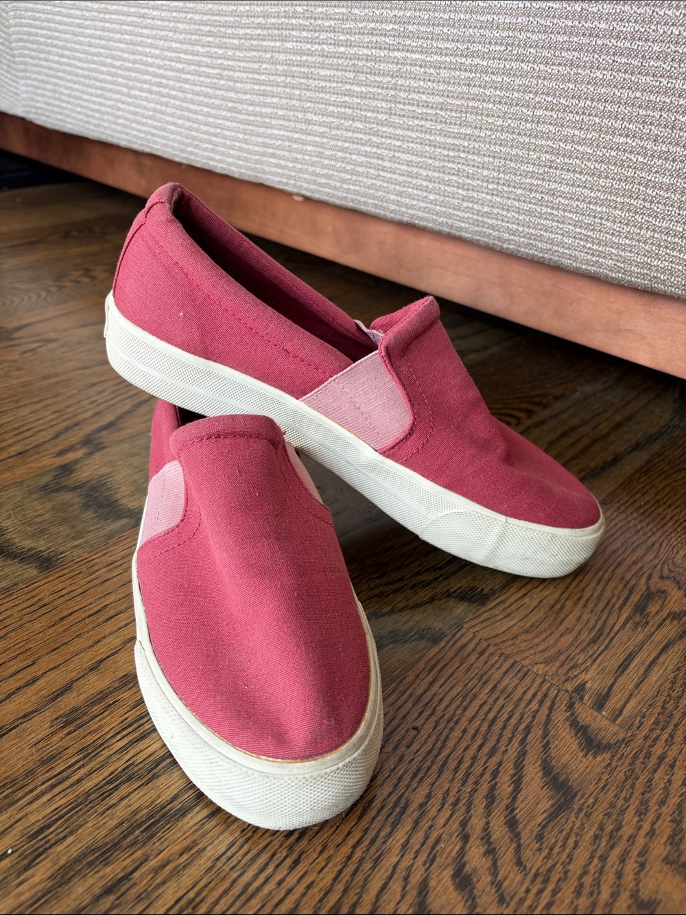 Casual Slip-On Canvas Sneakers in Light Red